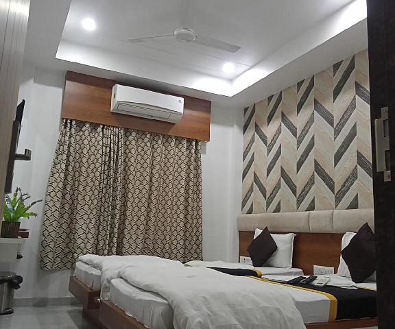 Hotel Fun City (Pure Veg) Gujarat Surat Premier Room