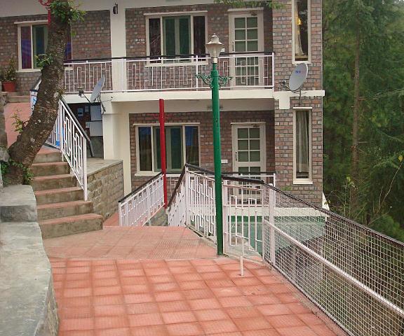 Mahal Farms Country Home Himachal Pradesh Kasauli balcony/terrace