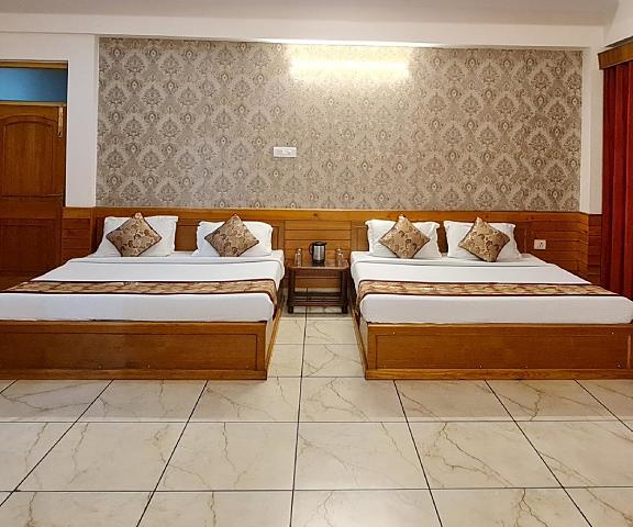 Hotel Chand Himalayan Brothers Himachal Pradesh Palampur bed