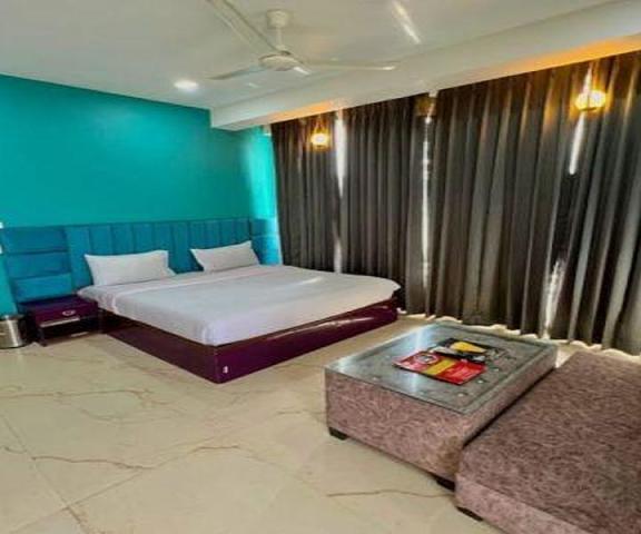 FabHotel Rudraksh Resort Uttar Pradesh Garhmukteshwar bedroom
