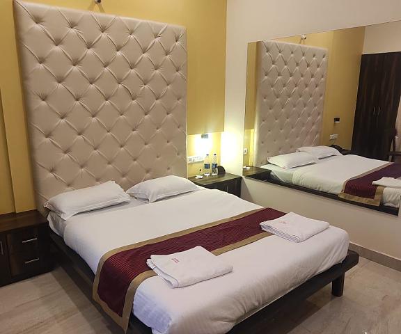 Hotel Deepak Executive, Ganpatipule Maharashtra Ganpatipule bedroom