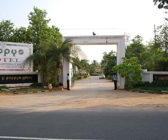Poppys Vista Hotel Tamil Nadu Tirupur Entrance