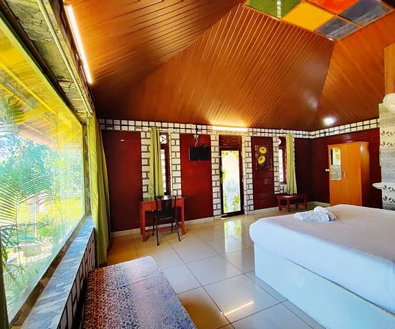 Misty Night Jungleside Resort Kerala Wayanad Deluxe Villa