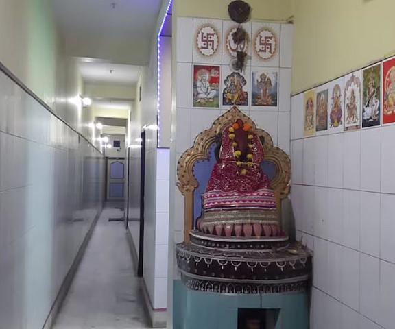 Goroomgo Neelachal Lodge Grand Road Puri Orissa Puri lobby