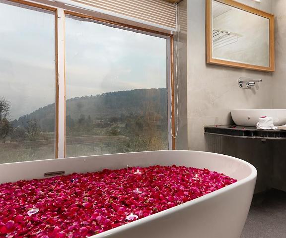 Hotel Marina Drung Waterfall By Stay Pattern Jammu and Kashmir Gulmarg Premium Room