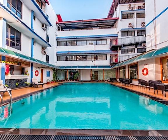 La-Paz Gardens Beacon Hotel Goa Goa Pool