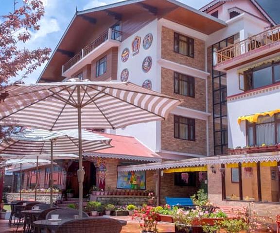 Yarlam Resort Sikkim Lachung Overview