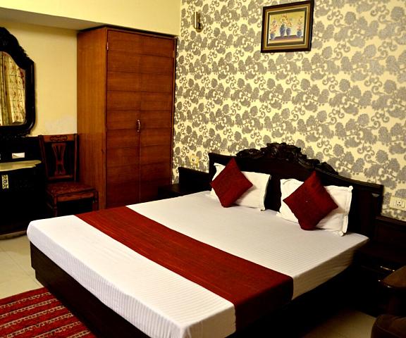 Hotel City Paradise Chandigarh Chandigarh Super deluxe room with BALCONY
