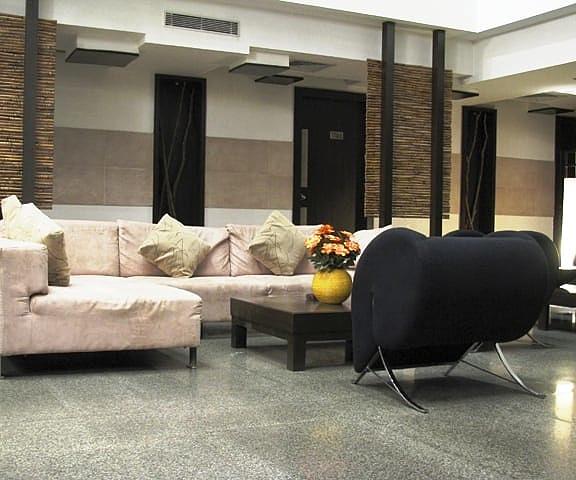 Seventeen Degrees Hotel Jharkhand Dhanbad lobby area