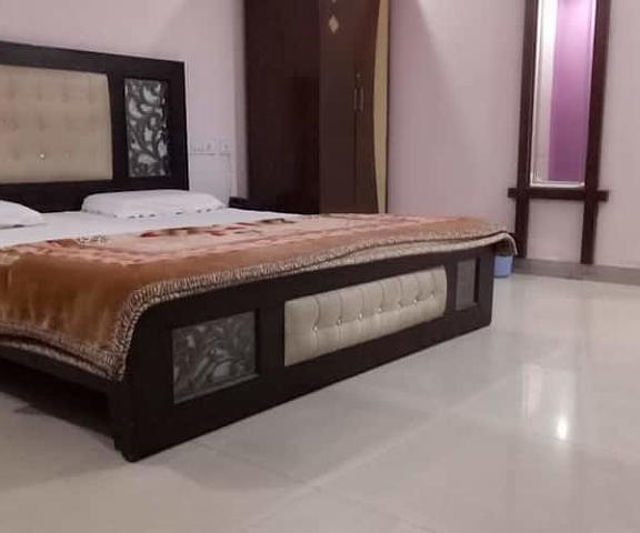 Hotel Krish Residency Uttaranchal Roorkee room kvmjcb