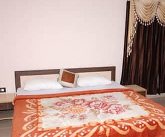 Hotel Royal Palace Punjab Amritsar Deluxe Room (Non AC)