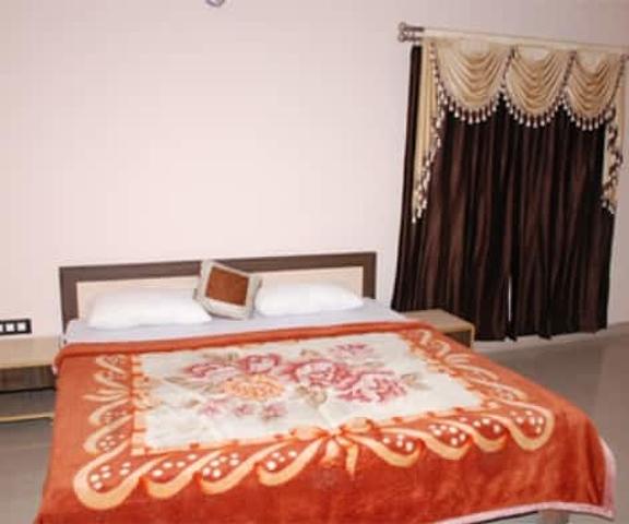 Hotel Royal Palace Punjab Amritsar room