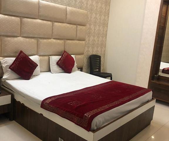 Hotel Robin Punjab Amritsar Sanitized Inter Connected Room
