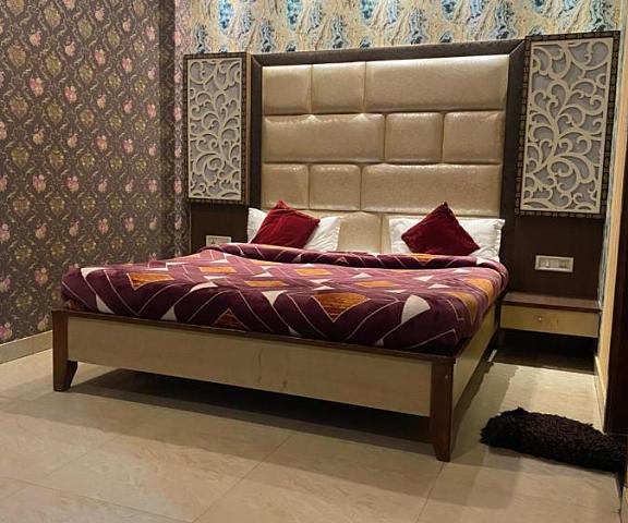 Hotel Robin Punjab Amritsar Sanitized Deluxe Room