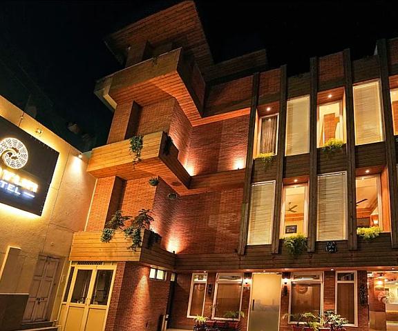 Mayur Hotel Bar And Restaurant Himachal Pradesh Solan Hotel View