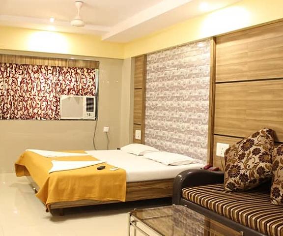 Hotel Hardik Palace Thane Maharashtra Mumbai bedroom