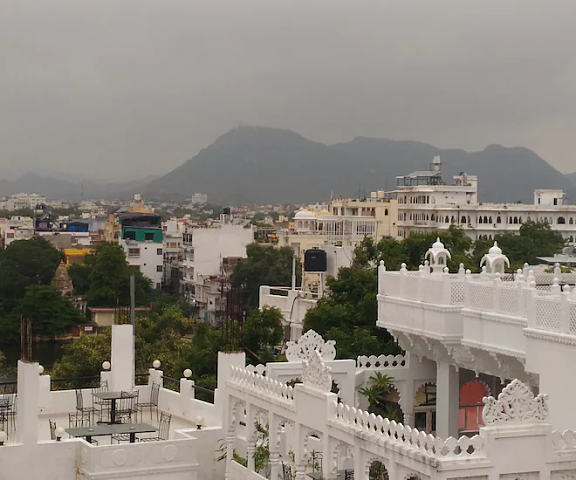 Hotel Ishwar Palace Rajasthan Udaipur Hotel View