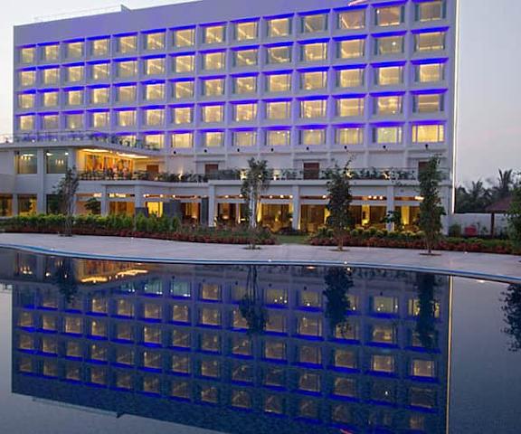 Hotel Denissons Karnataka Hubli-Dharwad Swimming Pool