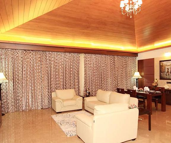 Hotel Denissons Karnataka Hubli-Dharwad Suite Sitting Area