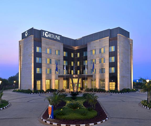Fortune Park Orange - Member ITC Hotel Group Haryana Gurgaon Hotel Exterior