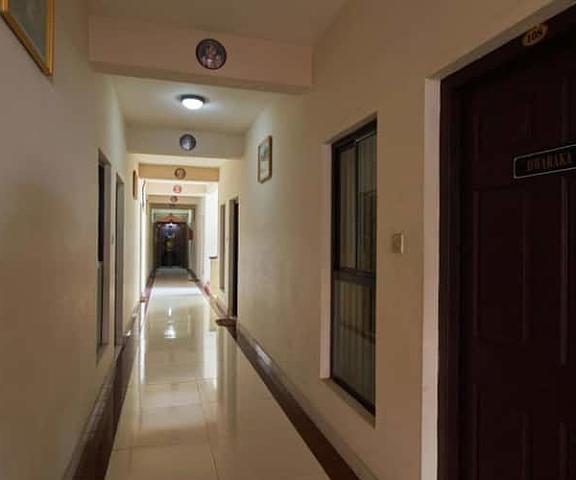 Gokulam Resorts Kerala Guruvayoor Corridors