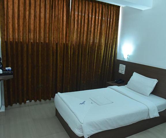 Emporium Hotel Karnataka Mangalore 1005