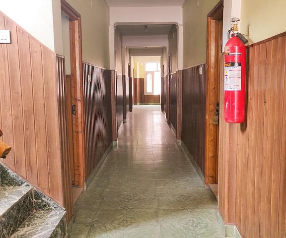 Hotel Amit Himachal Pradesh Kullu Hallway