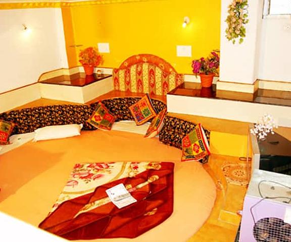 Hotel Utkarsh Madhya Pradesh Pachmarhi executive room
