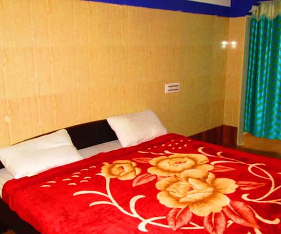Sri Silver Inn Tamil Nadu Yercaud double bed room