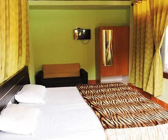 Amarsa Sahaj Hotel & Restaurant Uttaranchal Ranikhet Bedroom