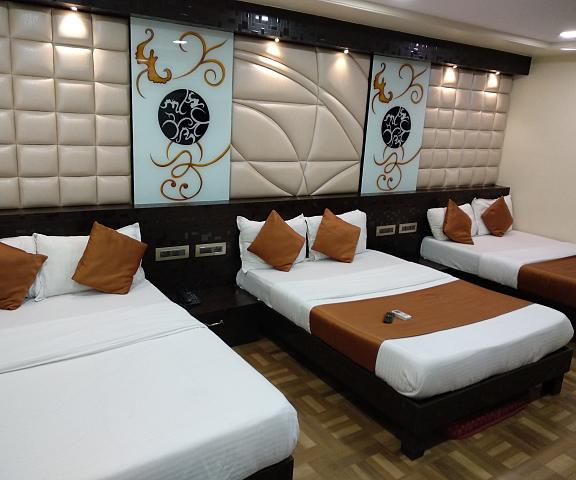 Hotel Karishma Maharashtra Mumbai Deluxe Triple Room