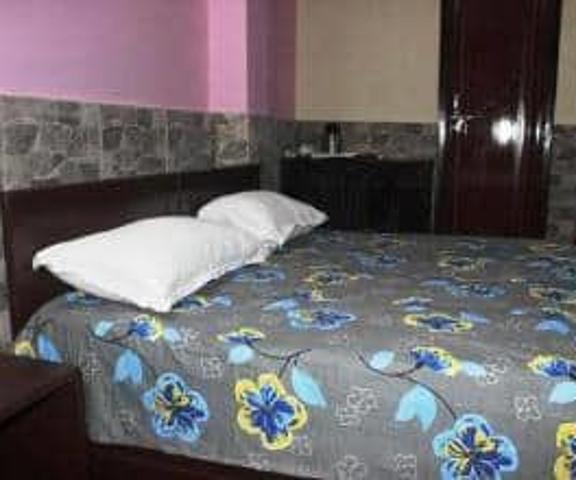 Hotel Kanishka Uttar Pradesh Varanasi Deluxe Room