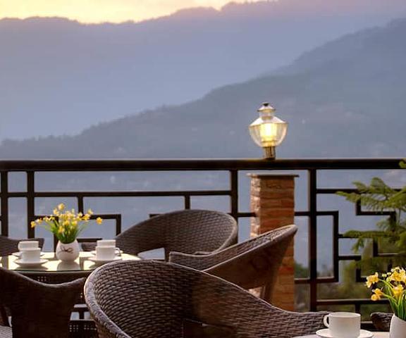 Hotel Sinkham Grand Sikkim Gangtok the royal oaks gangtok patio fs