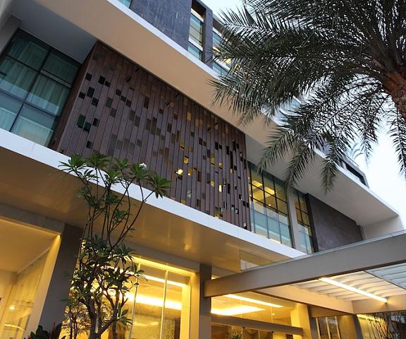 Avissa Suites West Java Jakarta Facade