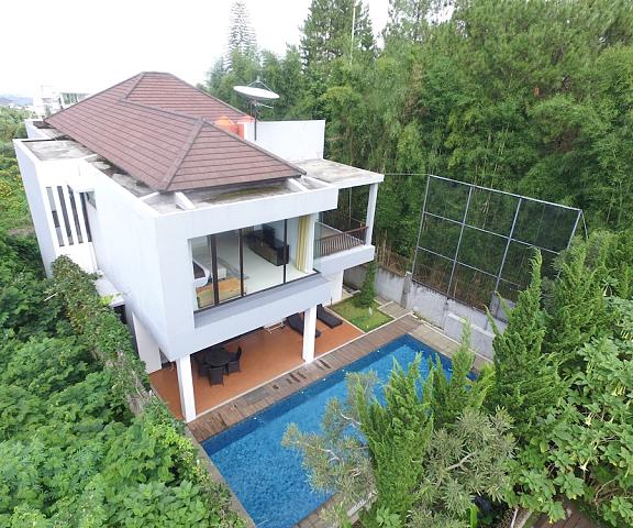Cemara Villa 4 Bedrooms with a Private Pool West Java Cimenyan Exterior Detail