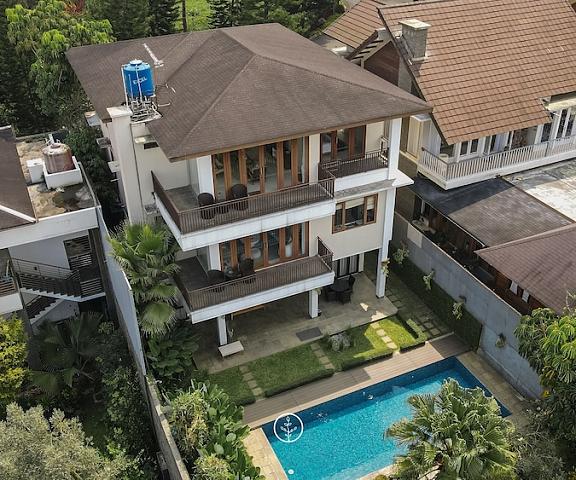 Elok Villa 4 Bedrooms with a Private Pool West Java Cimenyan Exterior Detail