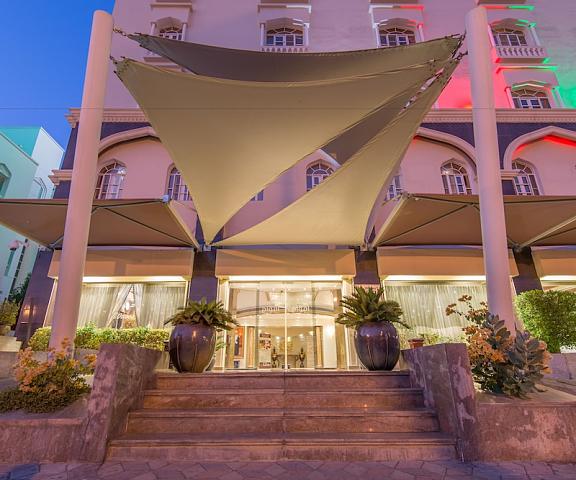 Caesar Hotel null Muscat Entrance