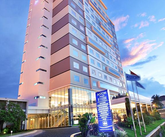ASTON Kupang Hotel & Convention Center null Kupang Entrance