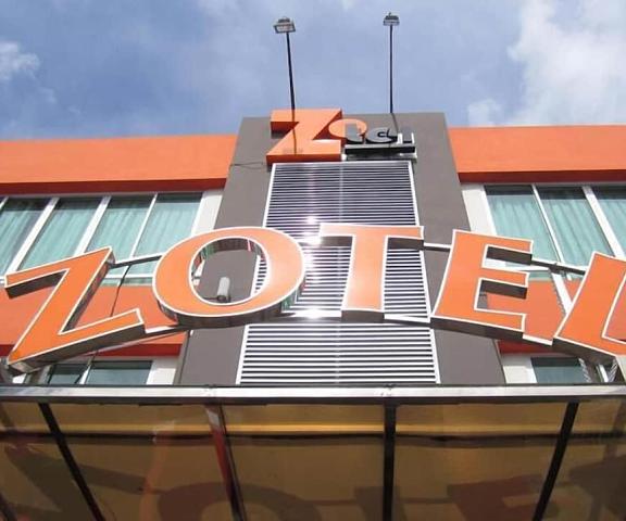 Zotel Hotel Sarawak Kuching Exterior Detail