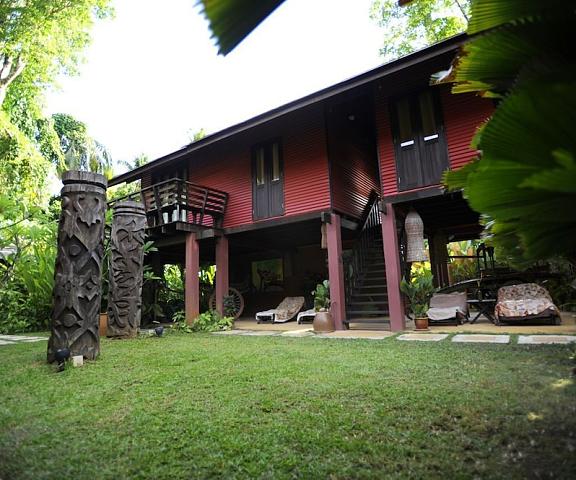 The Village House Sarawak Kuching Property Grounds