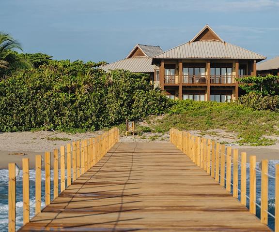 Indura Beach & Golf Resort, Curio Collection by Hilton Atlantida Tela Exterior Detail
