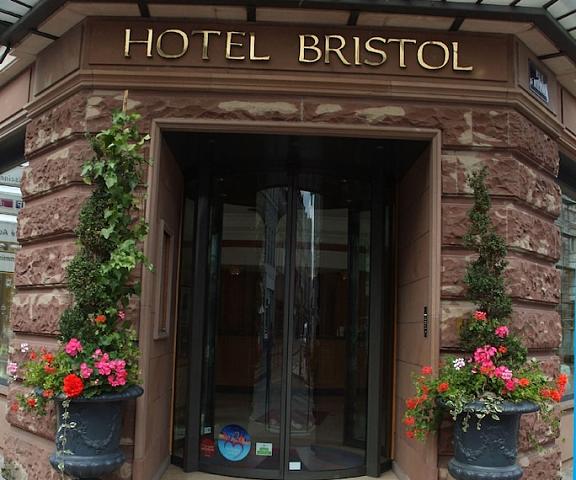 Hotel Bristol Grand Est Mulhouse Entrance