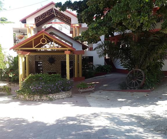 Habitation Hatt Hotel null Port-au-Prince Entrance