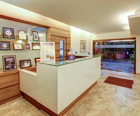 The Hawaii Comforts Hotel Goa Goa Reception