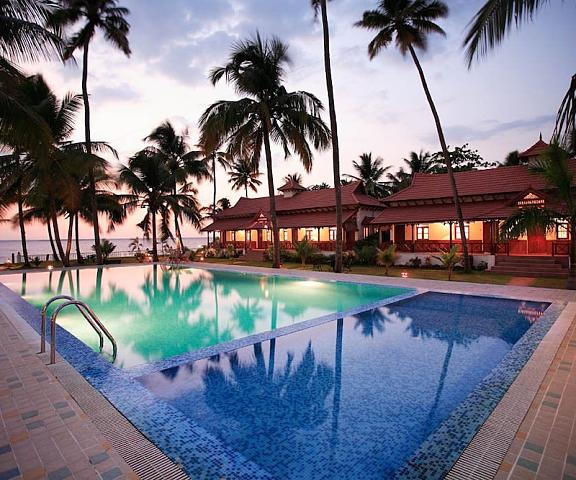 Coco Bay Resort Kerala Kumarakom Pool