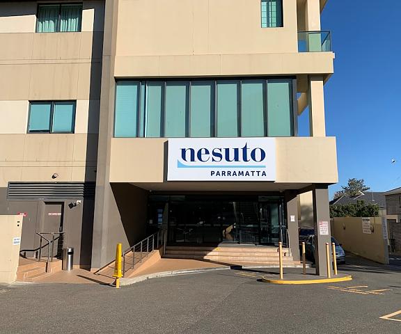 Nesuto Parramatta New South Wales Rosehill Entrance