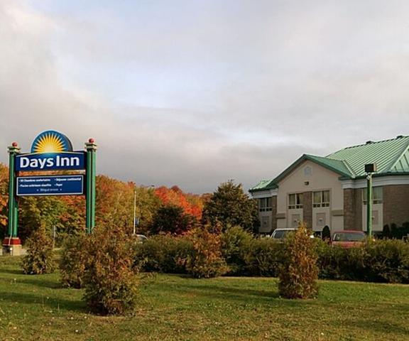 Days Inn by Wyndham Montmagny Quebec Montmagny Facade