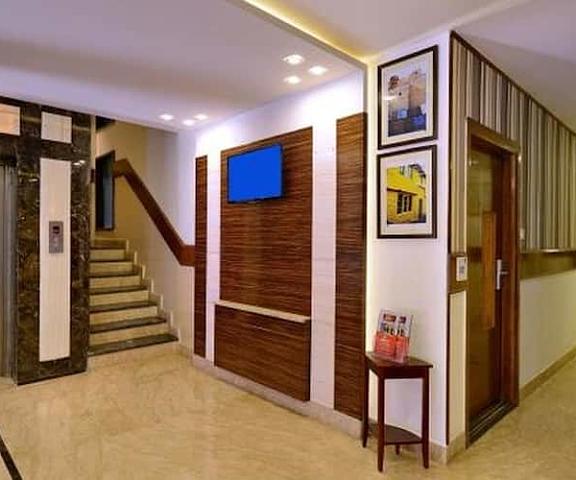 Hotel Mayur  By RoomsInc Jammu and Kashmir Katra Elevator