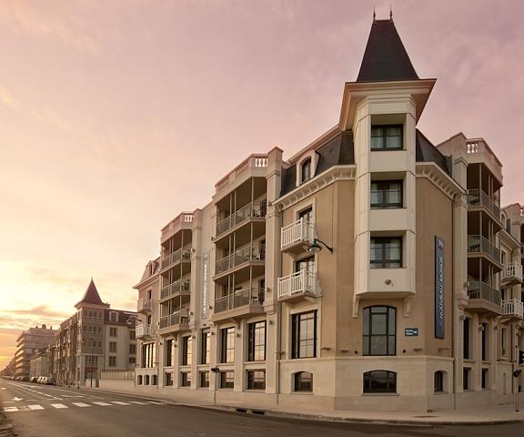 Hôtel Le Nouveau Monde Brittany Saint-Malo Facade
