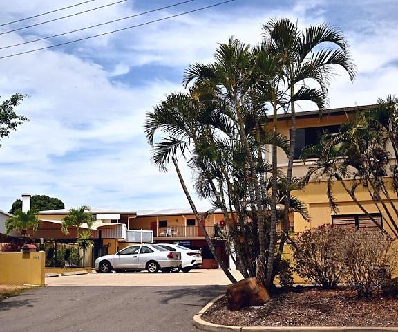Summit Motel Queensland Townsville Parking
